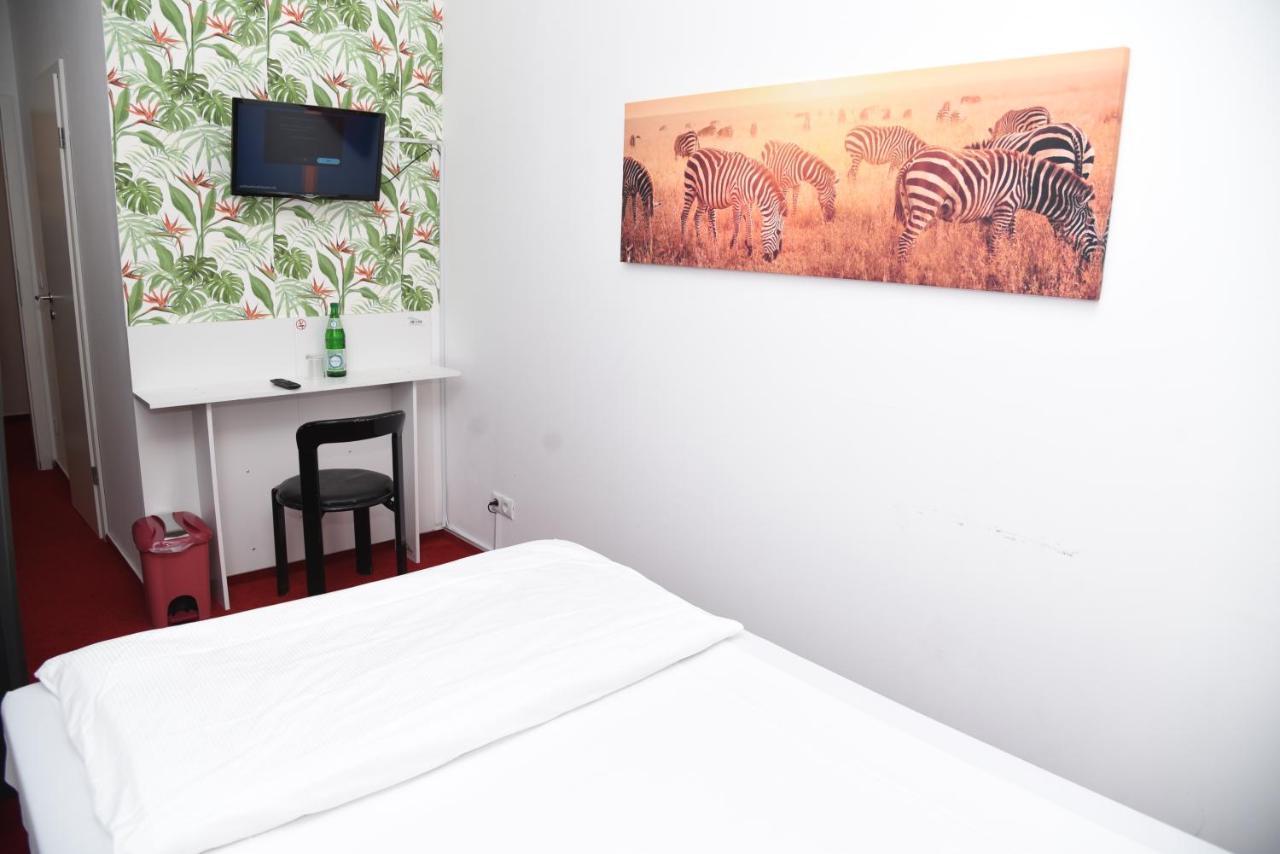 Twinhof Hotel Хамбург Екстериор снимка