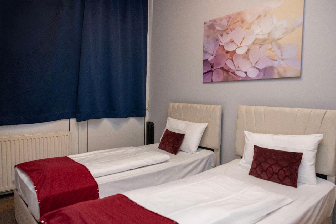 Twinhof Hotel Хамбург Екстериор снимка